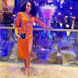 Meet your Posher, Taronna